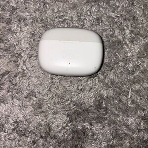 JBL VIBE 200TWS Wireless Earbuds with Case and Charger Cord, Lightly Used